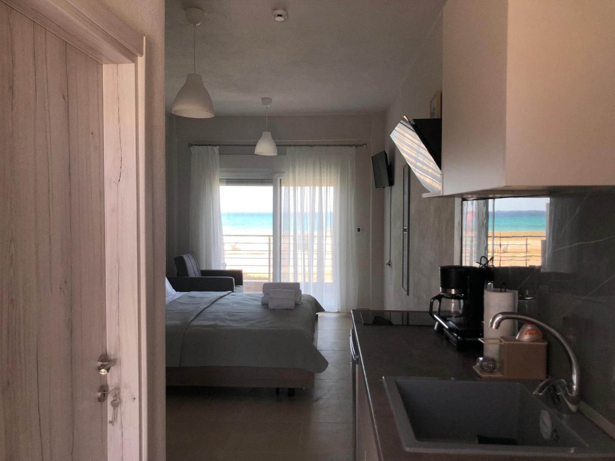 Alkyon Apartments Studios Platanitis Екстер'єр фото